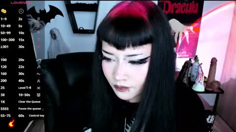 Cris online show from November 18, 10:03 pm