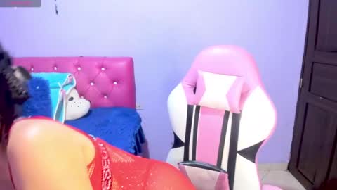 Snapshot of cristaln07 chatting on February 20, 3:01 am Natis online show from February 20, 3:01 am