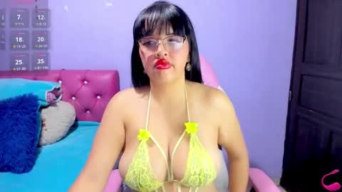 Snapshot of cristaln07 chatting on October 5, 1:04 am Natis online show from October 5, 1:04 am