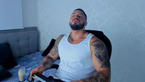 cristian walker online show from February 4, 11:49 am