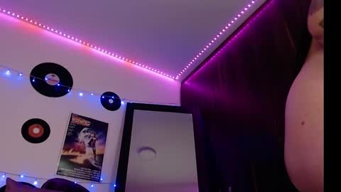 Christina online show from February 13, 10:54 pm