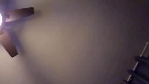 Snapshot of cristo8inch chatting on December 16, 4:39 am cristo8inch online show from December 16, 4:39 am