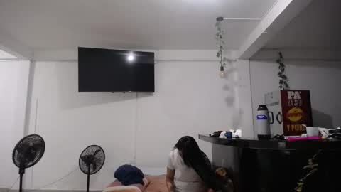 crisyoha4020 online show from October 25, 10:59 pm