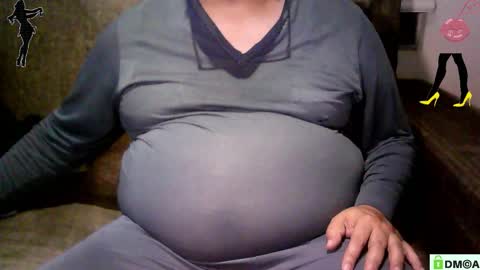 Snapshot of crossdresser64 chatting on October 24, 3:03 am Linda Cross online show from October 24, 3:03 am