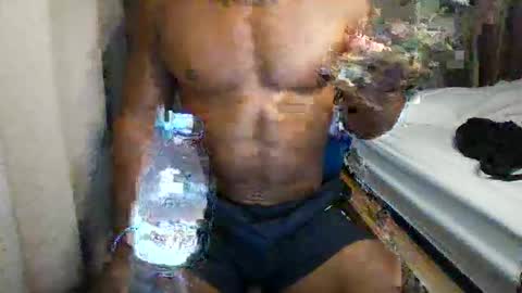 cruelworldxxx online show from December 2, 12:38 am