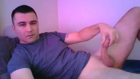 Snapshot of crush380 chatting on December 14, 2:21 pm Crush380 online show from December 14, 2:21 pm