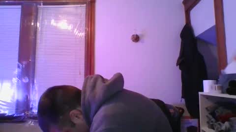 Snapshot of crush380 chatting on February 10, 1:03 am Crush380 online show from February 10, 1:03 am