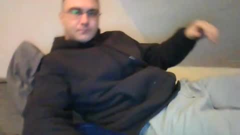 Snapshot of crush380 chatting on March 8, 10:56 pm Crush380 online show from March 8, 10:56 pm