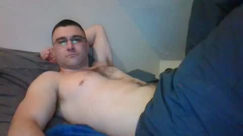 Snapshot of crush380 chatting on March 12, 12:53 am Crush380 online show from March 12, 12:53 am