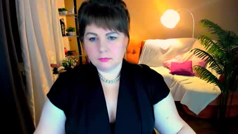 Anna online show from November 22, 6:51 pm