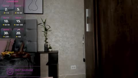   online show from September 30, 3:33 am