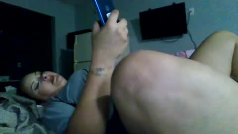 Snapshot of crystalbarbie214 chatting on November 7, 6:24 am crystalbarbie214 online show from November 7, 6:24 am