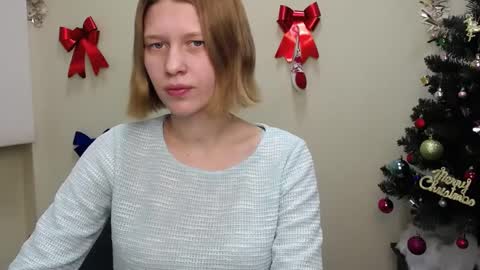 Stella online show from December 26, 1:10 pm