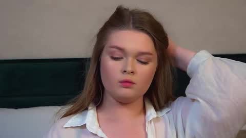 Crystal online show from October 19, 6:08 pm