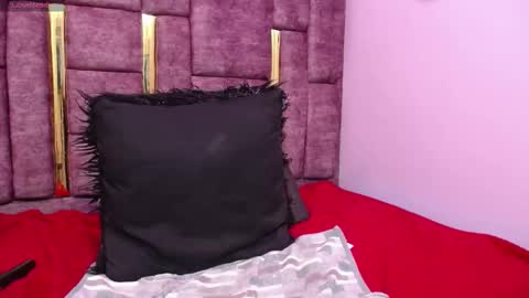 ASHLEY online show from February 25, 6:53 pm