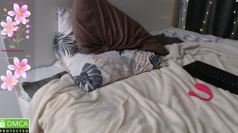 Lia online show from February 7, 3:01 am