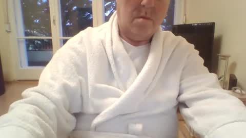 csikar1 online show from November 14, 6:45 am