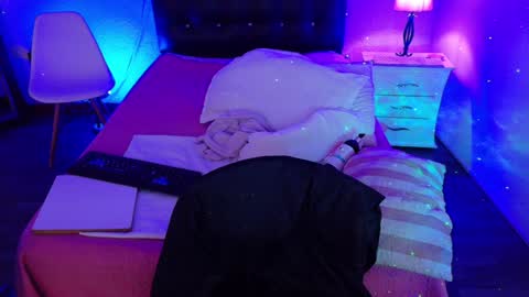 cuckoldlover69_ online show from February 7, 3:01 am