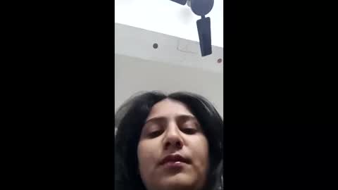 Snapshot of cuddlemuffins_3110 chatting on December 14, 11:48 am cuddlemuffins online show from December 14, 11:48 am