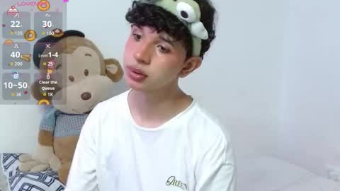 Cuddly online show from October 23, 7:45 pm