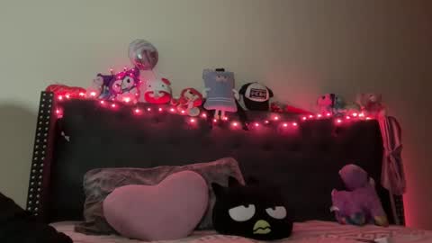 Snapshot of cum2charmxx chatting on October 14, 8:48 am cum2charmxx online show from October 14, 8:48 am