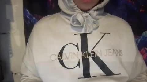 Angela online show from December 2, 2:30 pm