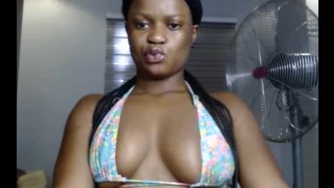 Snapshot of cum_ebony_petitxx chatting on September 18, 7:21 am cath online show from September 18, 7:21 am