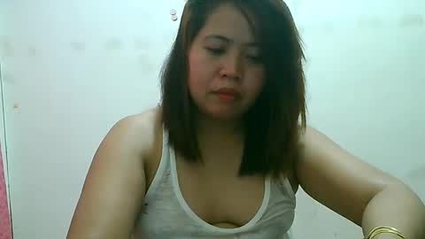 Snapshot of curious_girl247 chatting on January 4, 1:21 pm curious_girl247 online show from January 4, 1:21 pm