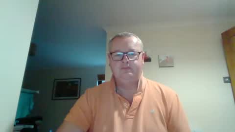 Snapshot of curiousax77 chatting on December 30, 10:10 am curiousax77 online show from December 30, 10:10 am