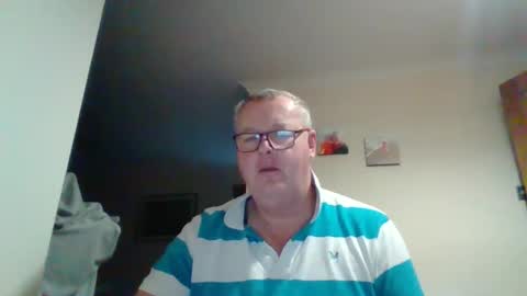 Snapshot of curiousax77 chatting on December 31, 8:59 am curiousax77 online show from December 31, 8:59 am