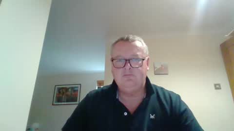 Snapshot of curiousax77 chatting on January 14, 10:17 am curiousax77 online show from January 14, 10:17 am