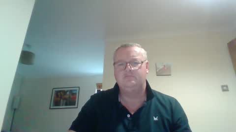 Snapshot of curiousax77 chatting on February 17, 12:48 pm curiousax77 online show from February 17, 12:48 pm