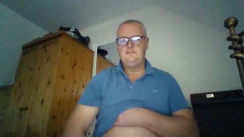 Snapshot of curiousax77 chatting on October 13, 7:19 am curiousax77 online show from October 13, 7:19 am