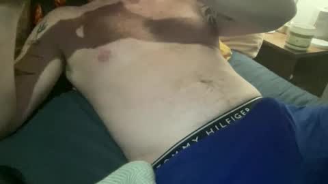 Snapshot of curiousmax18 chatting on October 16, 11:39 pm Maxx online show from October 16, 11:39 pm