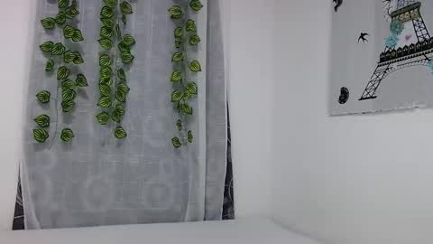 Snapshot of curiuscouplehot chatting on September 29, 10:31 am Pablo and emma online show from September 29, 10:31 am