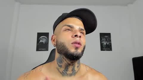 Snapshot of curtis_blake chatting on October 4, 2:53 am curtis_blake online show from October 4, 2:53 am