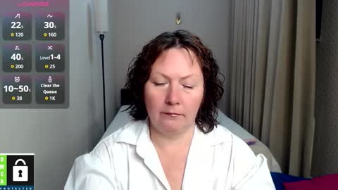 curvy_girlz online show from September 28, 4:23 pm