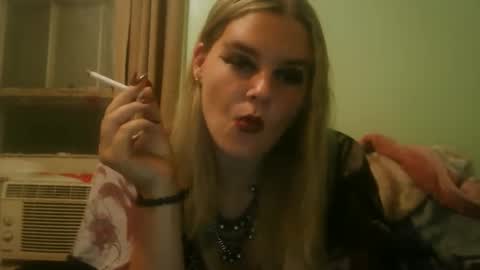 Snapshot of curvymom2025 chatting on September 14, 1:27 am curvymom2025 online show from September 14, 1:27 am