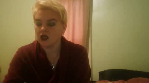 Snapshot of curvymom2025 chatting on November 21, 2:05 pm curvymom2025 online show from November 21, 2:05 pm