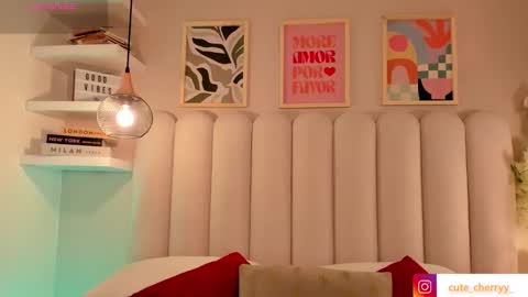 Amber  online show from October 8, 8:28 pm