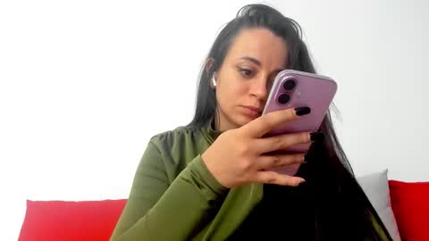 Snapshot of cute_angel95 chatting on October 25, 4:35 pm cute_angel95 online show from October 25, 4:35 pm