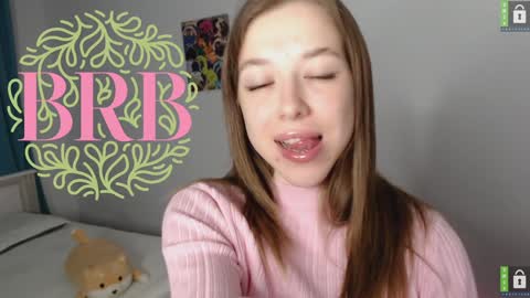 Snapshot of cute_beauty chatting on January 4, 3:18 am Amanda online show from January 4, 3:18 am