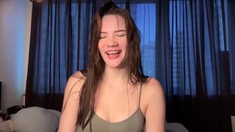 cute_bubbles online show from September 20, 2:51 pm