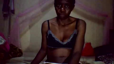 Snapshot of cute_divah4 chatting on October 13, 4:51 pm cute_divah4 online show from October 13, 4:51 pm