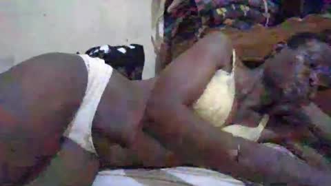 Snapshot of cute_divah4 chatting on November 15, 5:05 am cute_divah4 online show from November 15, 5:05 am