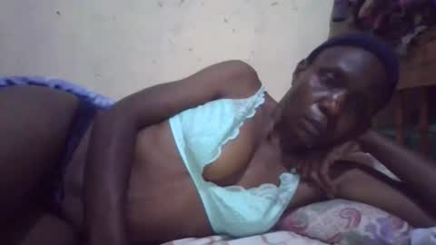 Snapshot of cute_divah4 chatting on November 19, 3:06 am cute_divah4 online show from November 19, 3:06 am