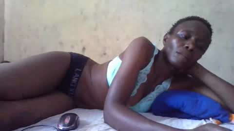 Snapshot of cute_divah4 chatting on November 21, 11:09 am cute_divah4 online show from November 21, 11:09 am