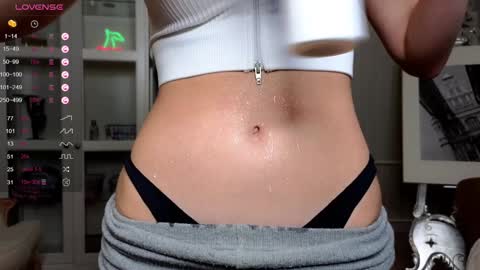 Snapshot of cute_fox_girl chatting on January 29, 1:28 pm Anne online show from January 29, 1:28 pm