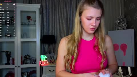 Snapshot of cute_fox_girl chatting on November 30, 7:45 am Anne online show from November 30, 7:45 am