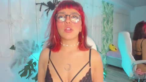 Sofa  online show from October 13, 8:42 pm